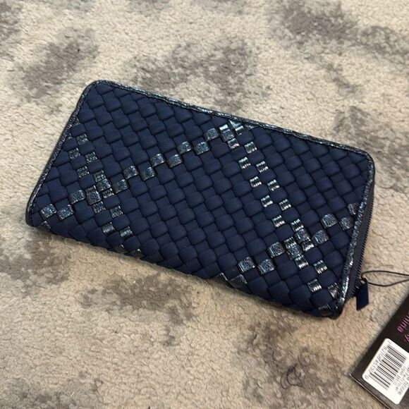 Elegant Woven Wallet - Black, Blue, Cream - Card Slots - BRAND NEW Woven Zip Up - Picture 2 of 6